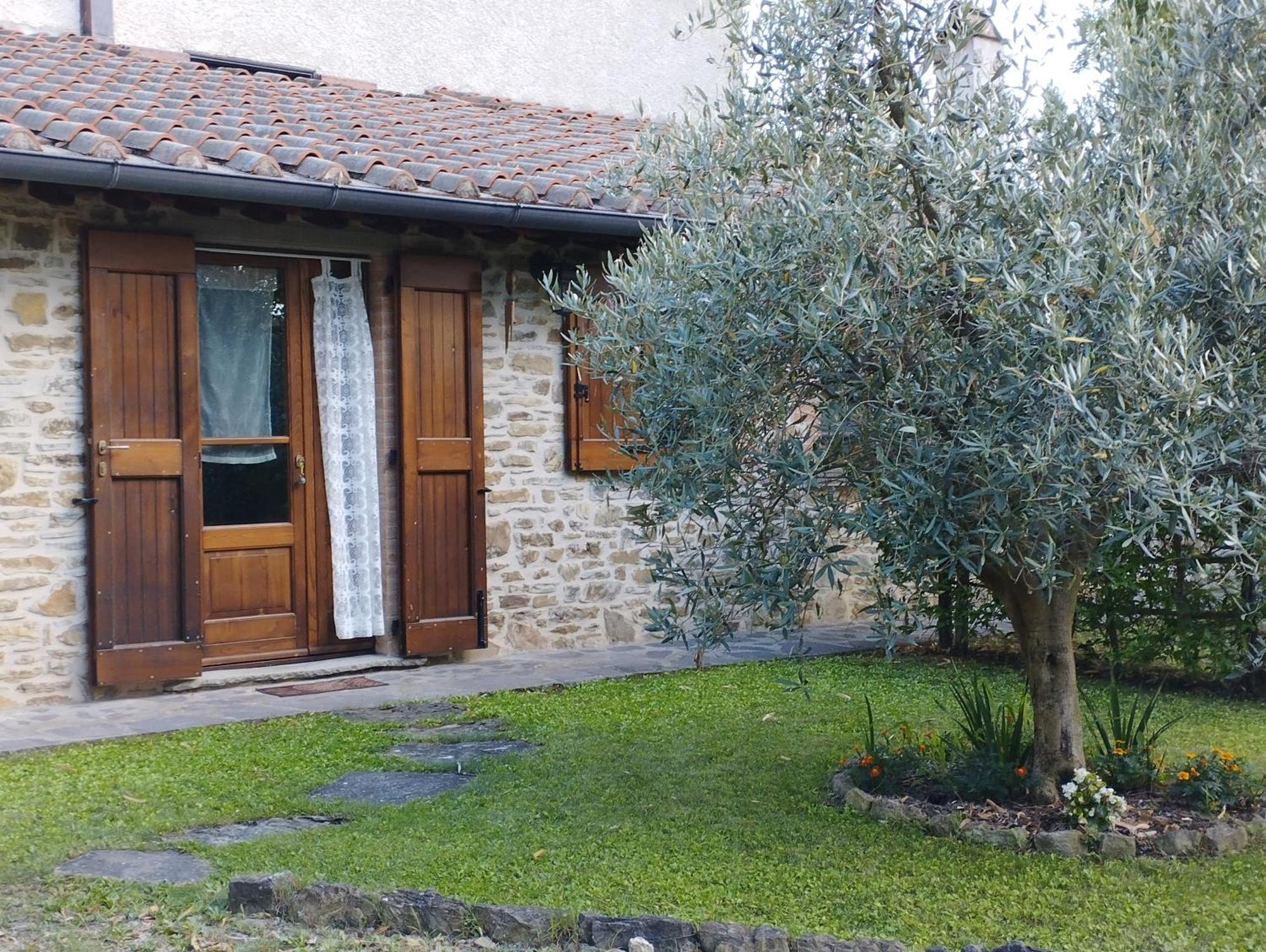 Subbiano Casa Renacciヴィラ エクステリア 写真